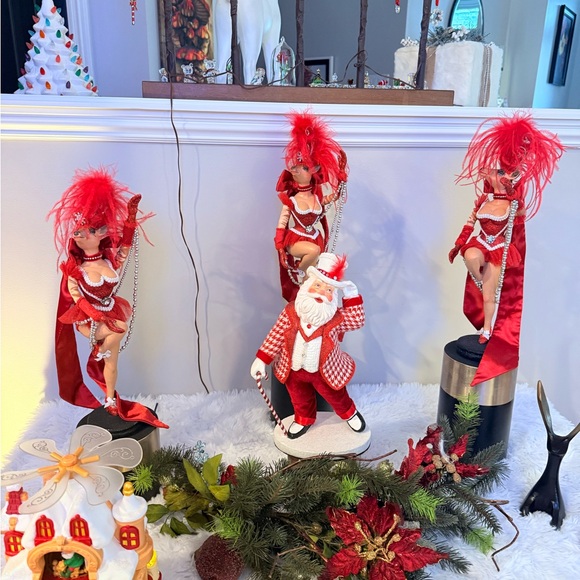 Katherine’s Collection Cabrera Dancing Santa - Picture 6 of 7